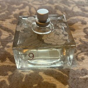 Lollia In Love Classic Petal Trademark Nine